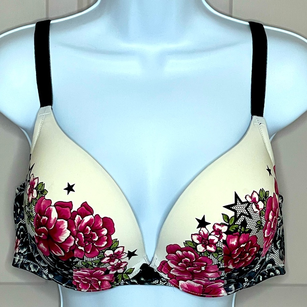 Torrid 42C padded underwire Bra floral print w/ Black Lace